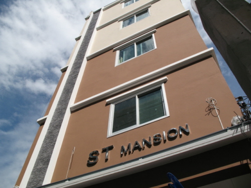 ST Mansion หอใหม่ ดีไซน์หรู ใกล้อนุสาวรียี รถไฟฟ้า